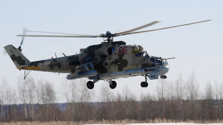 Российский вертолет Ми-35М поразил подразделения ВСУ